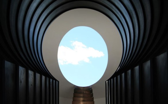 Roden-Crater-Hole-James-Turrel